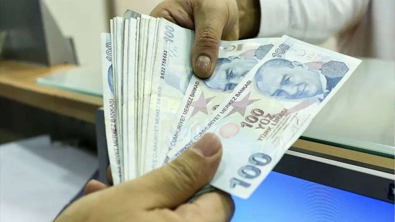 Emekli maaşlarında yeni düzenleme: Cumhurbaşkanı Erdoğan talimatı verdi, 65 yaş üstüne daha fazla zam! 5